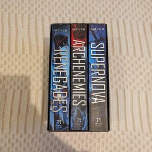 Renegades Trilogy - Marissa Meyer